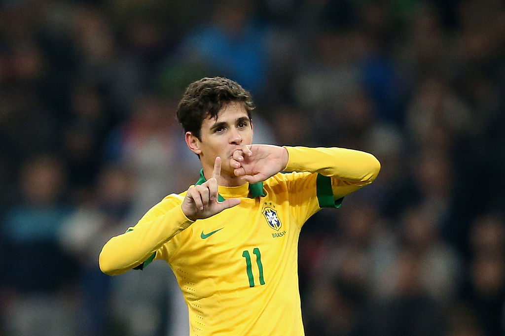 Inside Oscar's Fortune: Oscar's Assets & Salary ( Updated) Net Worth 2026: Career Earnings & Assets