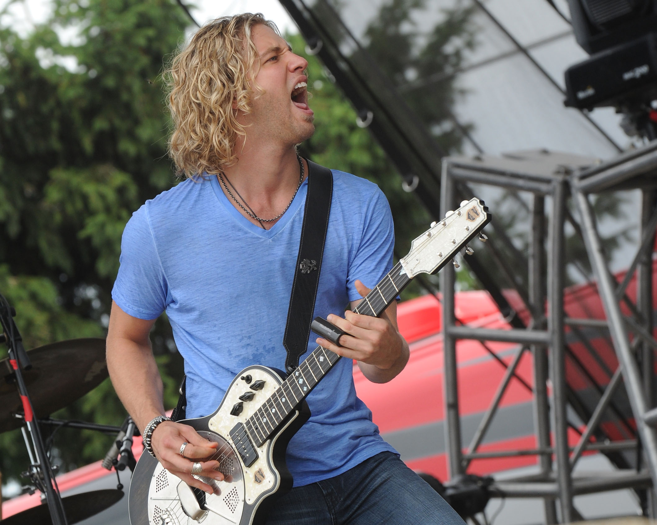 Casey James Net Worth | Celebrity Net Worth