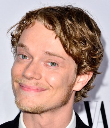 Alfie Allen finn jones