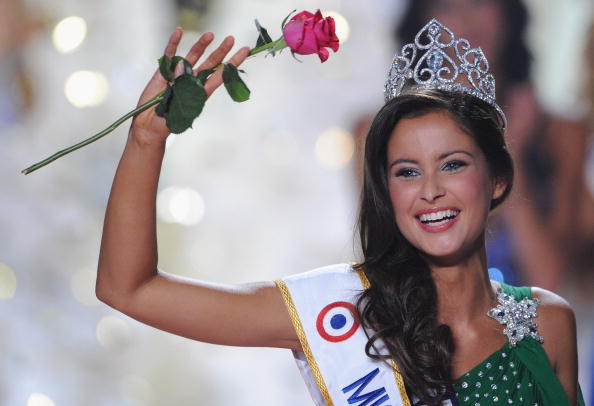 Inside Malika Ménard's Fortune: Malika Ménard  & Career Highlights Net Worth 2026: Career Earnings & Assets