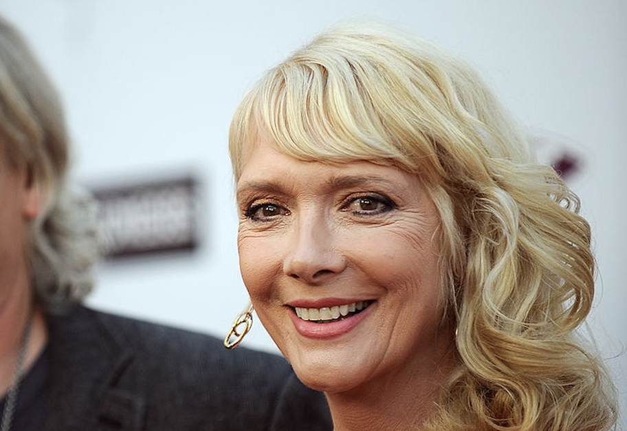 How Much is Glenne Headly Worth? Glenne Headly  - Is the Star a Billionaire? Net Worth 2026: Career Earnings & Assets