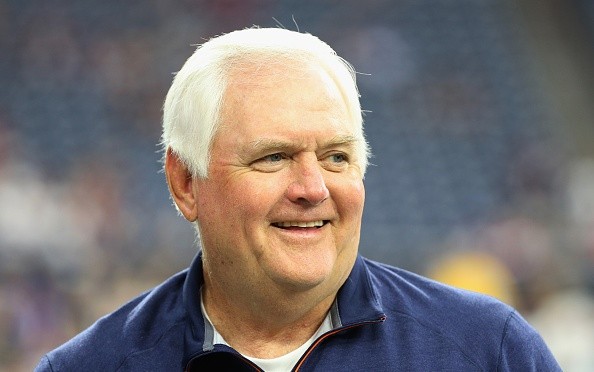 Inside Wade Phillips's Fortune: Wade Phillips's Assets & Salary ( Updated) Net Worth 2026: Career Earnings & Assets
