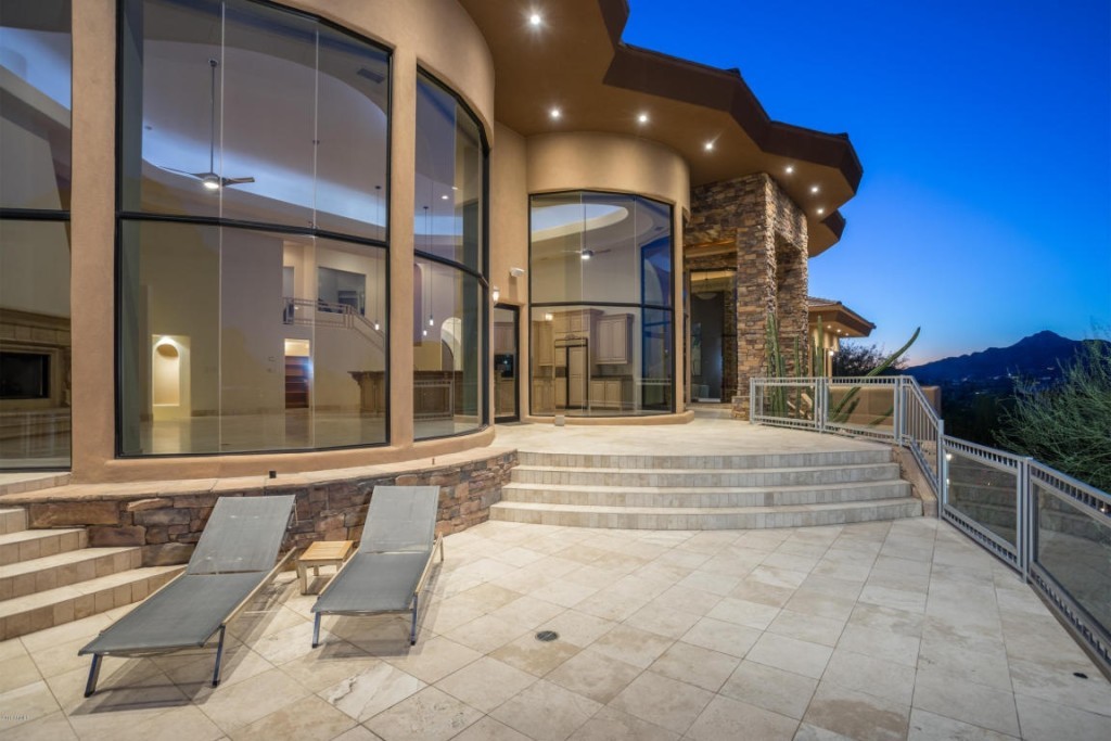 Alicia Keys And Swiss Beatz Selling &quot;Glass Mansion&quot; For 3