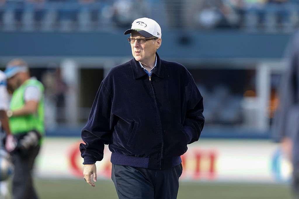 Paul Allen Unveils Stratolaunch, The World's Largest Airplane ...