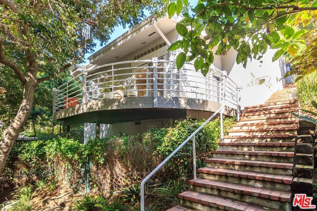 Zillow/TheMLS.com