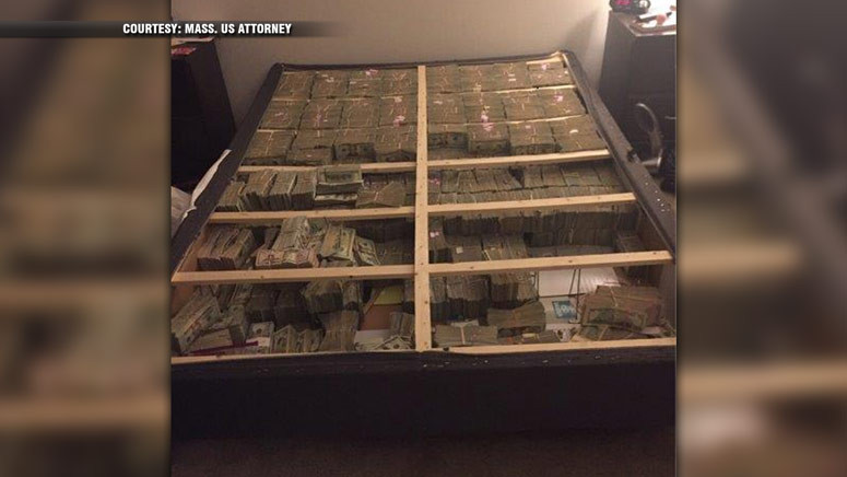 This Is What $20 Million Stuffed In A Mattress Looks Like | Celebrity ...