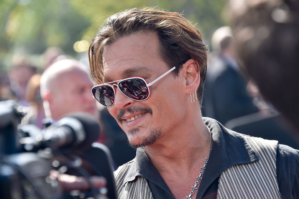 A Look Inside Johnny Depp S 2 Million A Month Life Celebrity Net Worth