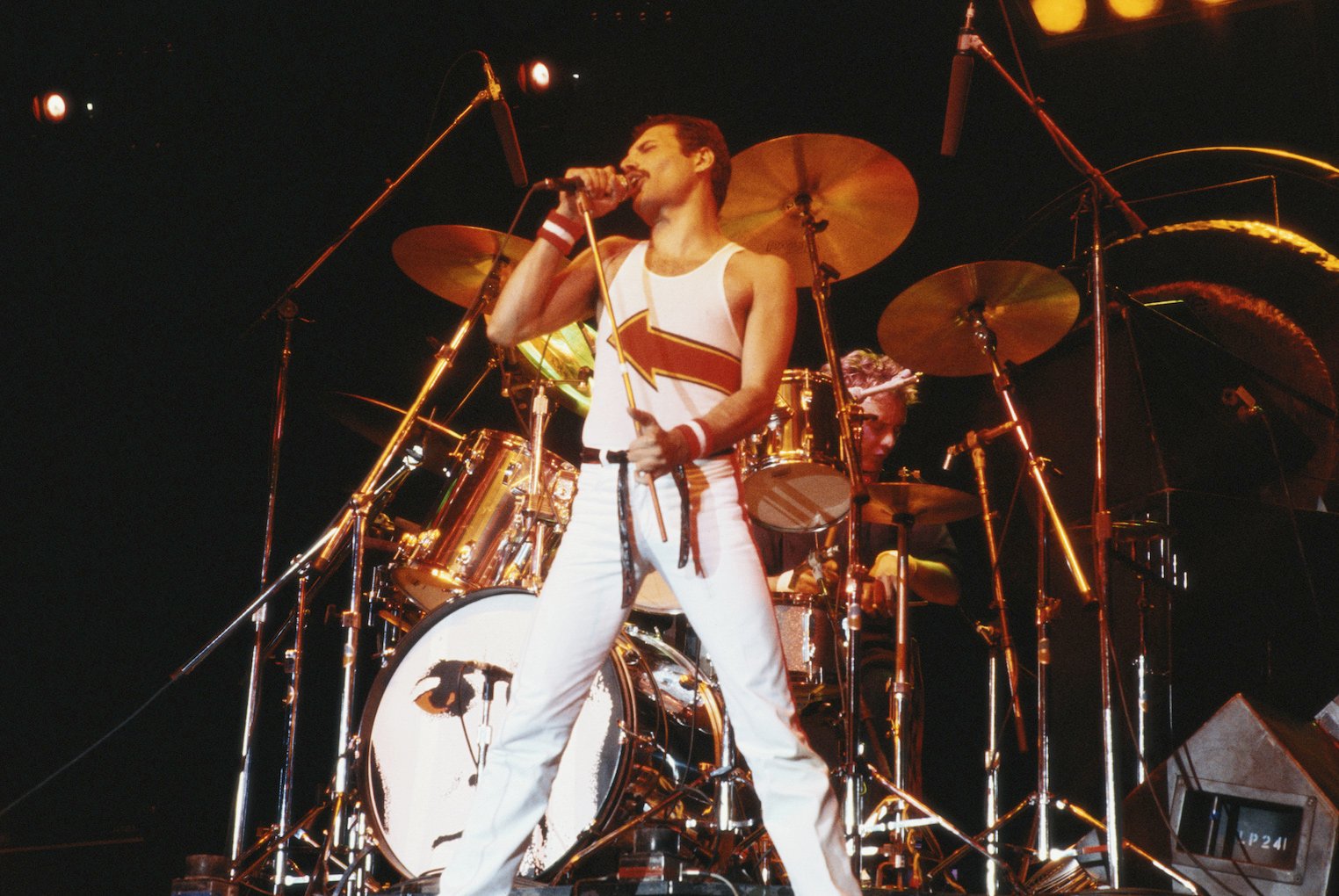 Bohemian Rhapsody: How Rami Malek became Freddie Mercury - BBC News