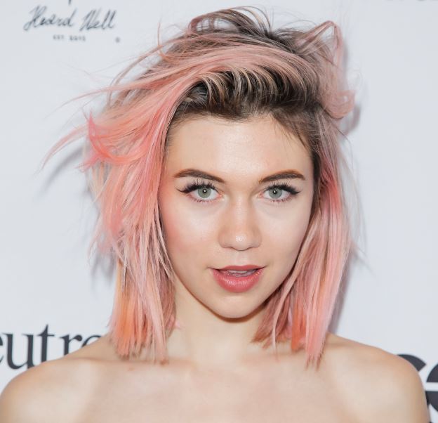 How Much is Jessie Paege Worth? Jessie Paege's Assets & Salary in Net Worth 2026: Career Earnings & Assets