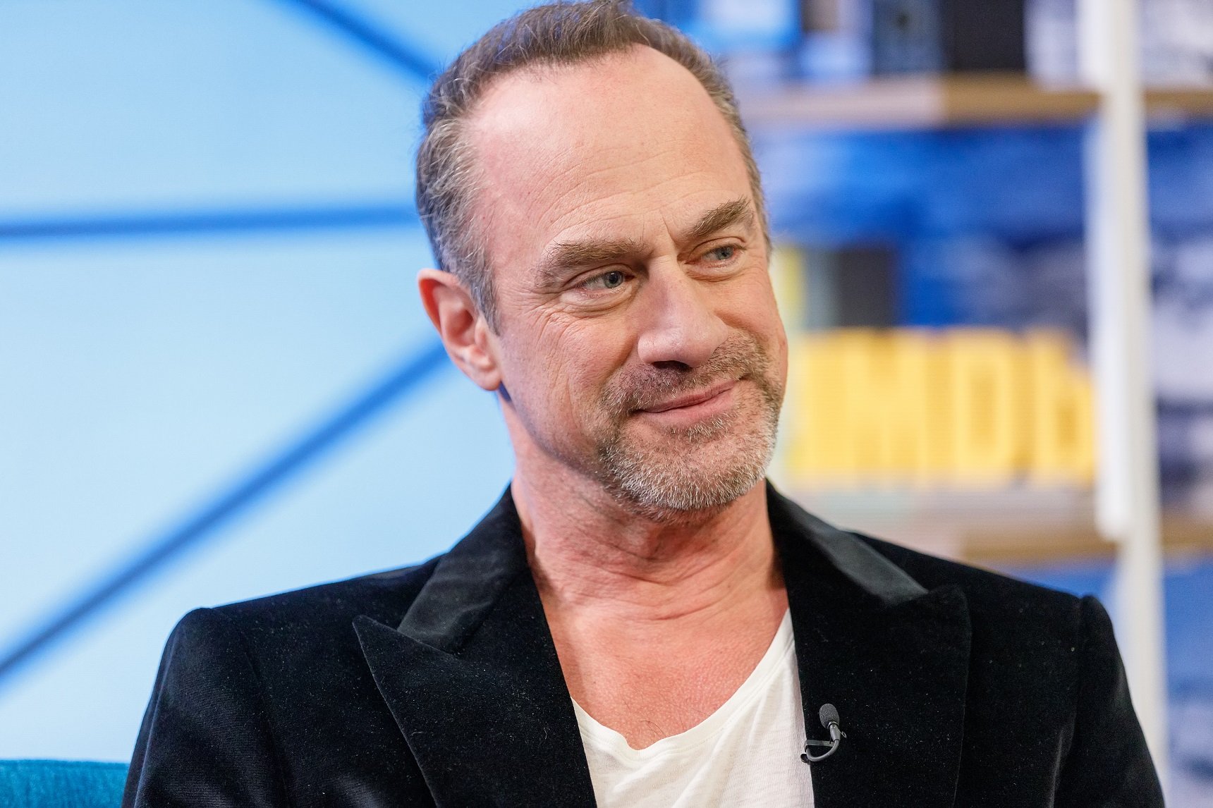 Chris Meloni Got Fully Naked for This Steamy (and Funny!) Commercial: Watch  | NBC Insider