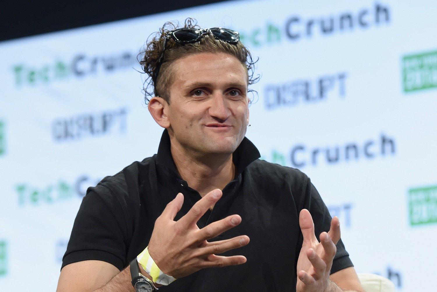 YouTuber Casey Neistat Takes Viewers On Tour Of 21,000 First Class