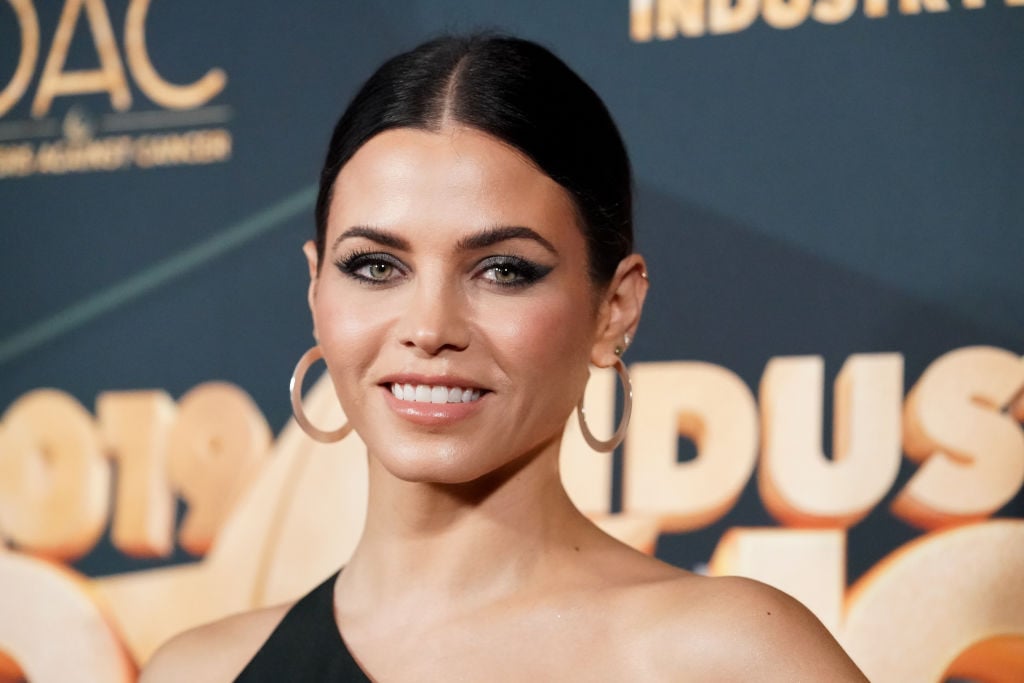 Jenna Dewan Dances to Her Own 'Soundtrack' in Netflix Musical