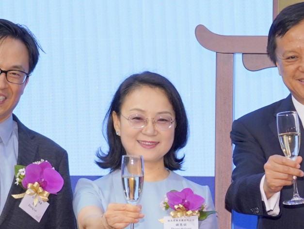 Zhong Huijuan Net Worth | Celebrity Net Worth