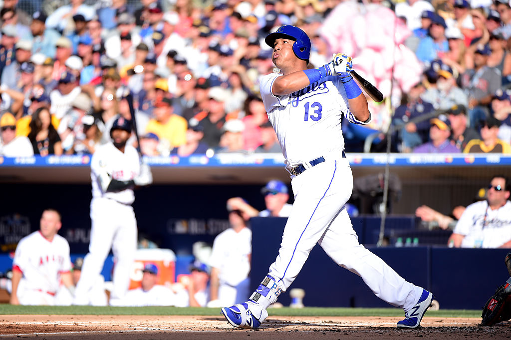 Kansas City Royals agree to 4-year contract extension with catcher Salvador  Perez