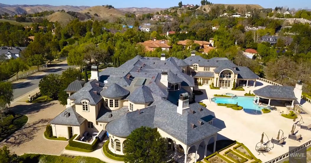 Jeffree Star Lists Stunning Hidden Hills Mansion For $19.5 Million