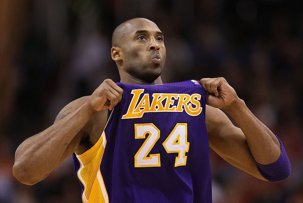 How much does kobe bryant make a year best sale