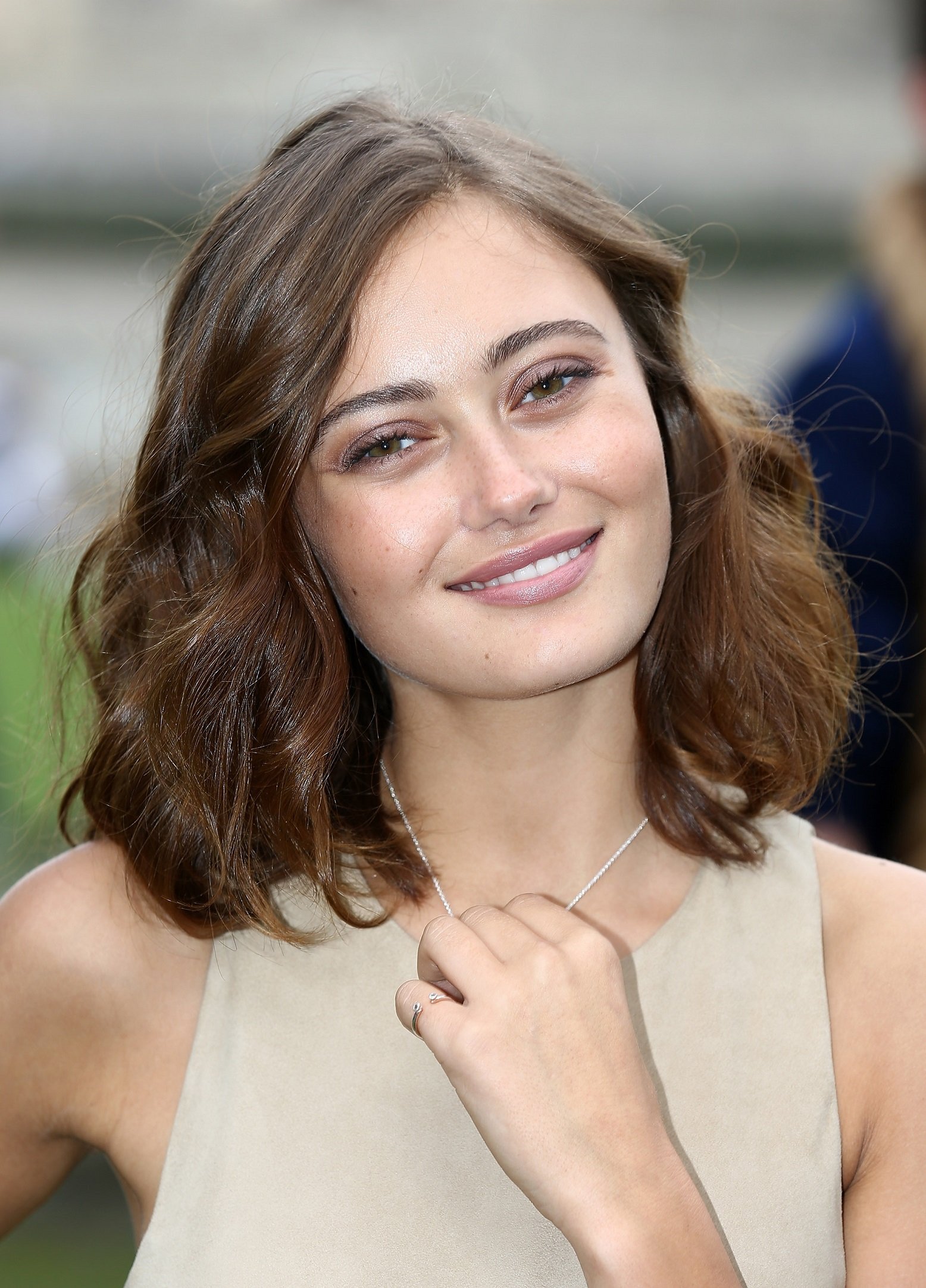 Ella Purnell Images