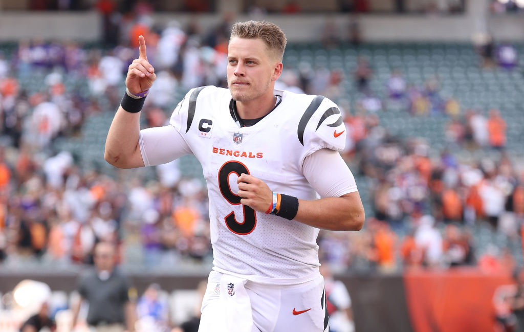 It looks like Joe Burrow is already signing Bengals jerseys