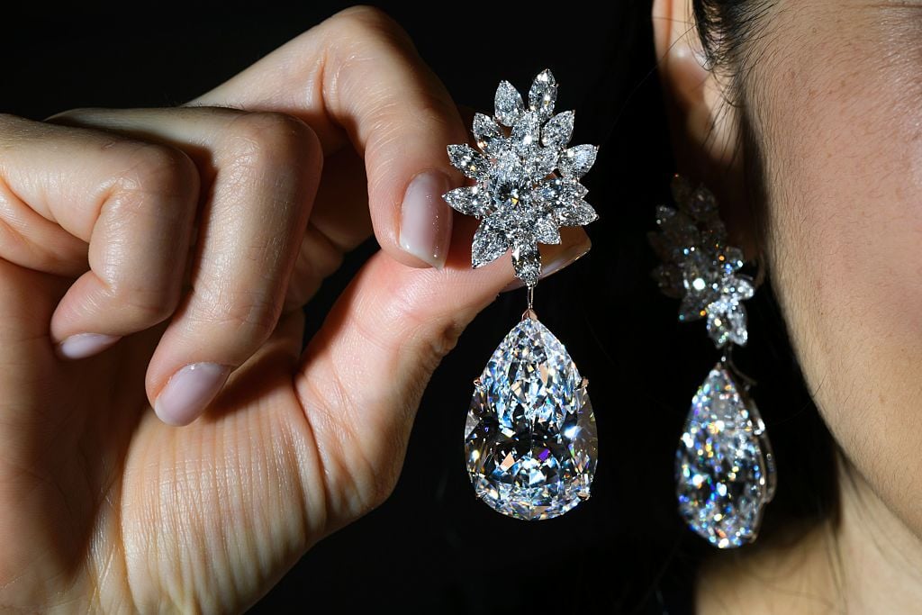 $150 Million Jewelry Collection Owned By Widow Of Nazi Celebration Member And Reportedly Connected To Nazi Crimes Set To Strike Auction Block