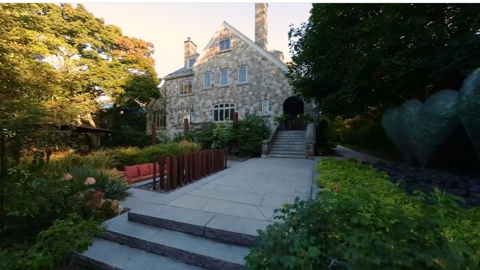 Billionaire Cirque Du Soleil Co-Founder Guy Lalibert&eacute; Lists Massive