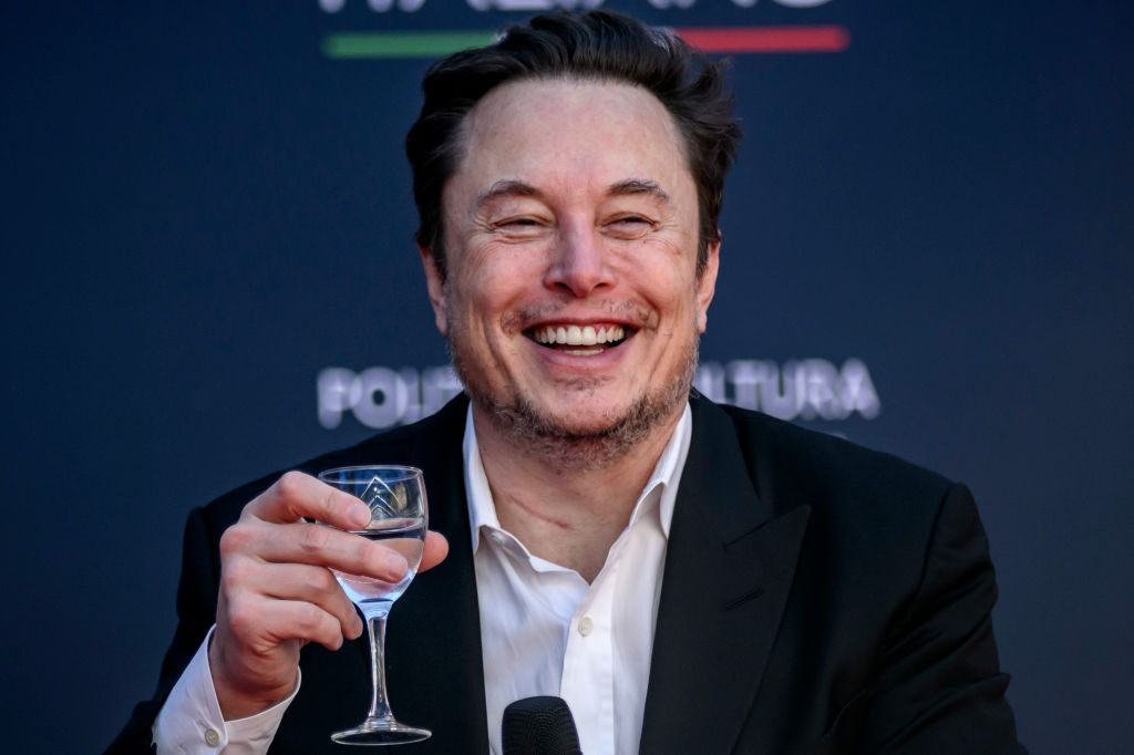 Elon Musk Ends An Unprecedented Week With A Net Worth Of 315 Billion