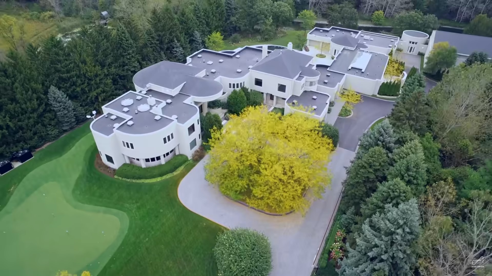 Michael Jordan Finally Sold His Chicago Mansion After More Than 12(02)