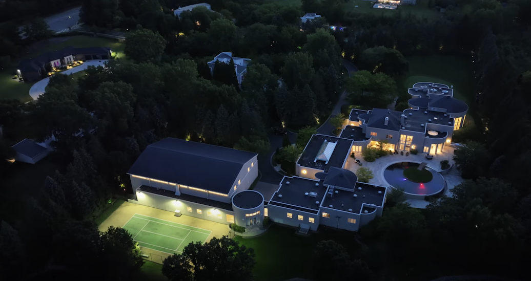 For The Low-Low Price Of $1 Million, You Can Rent Michael Jordan's Legendary Chicago Mansion For ONE WEEK